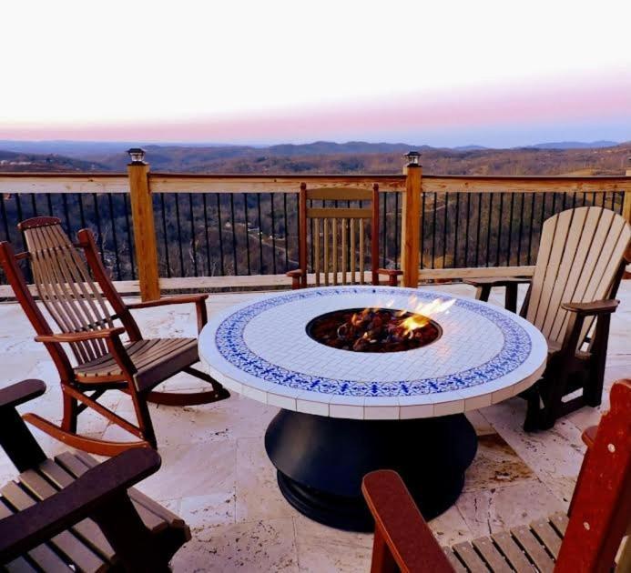 Mansion In The Sky Cabin Гатлинбург Экстерьер фото